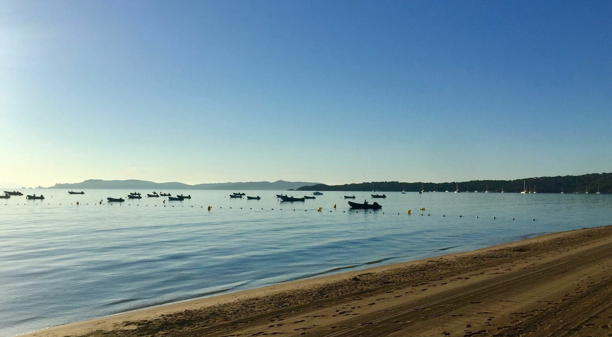 Le Cube Hotel Design A Hyeres Plage Avec Piscine Et Cuisine Exterior photo